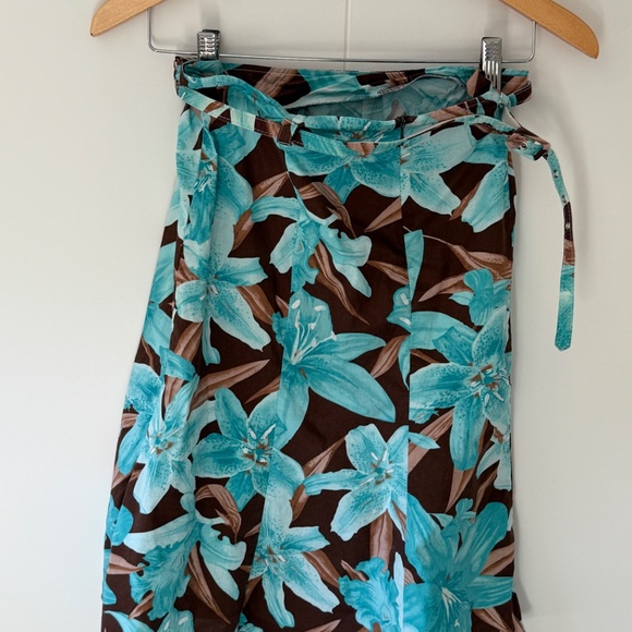 Early 2000s Blue&Brown Belted Skirt - Picture 2 of 3